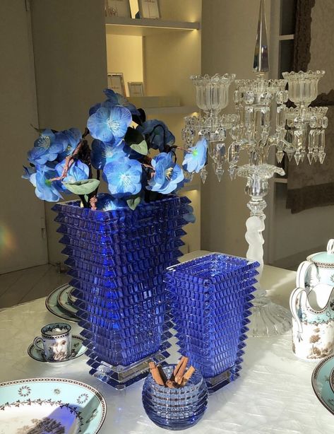 Baccarat Vegas Outfit, Baccarat Crystal, Coffee Aesthetic, Crystals In The Home, Crystal Vase, Dream House Interior, Baccarat, Mood Pics, Table Setting