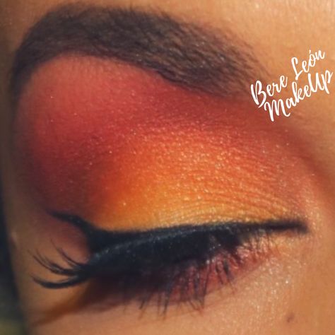 Eyes flame makeup amarillo red yellow @bnicearmy Calcifer Makeup, Colorguard Makeup Color Guard, Fire Makeup Halloween, Fire Inspired Makeup, Colorguard Makeup, Flame Makeup, Phoenix Makeup, Fire Queen, Fire Costume