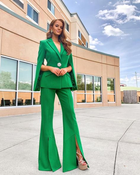 33 Pageant Interview Outfits (Dresses, Pantsuits, and Jumpsuits) That Will Stun The Judges Pageant Interview Outfit Miss, Interview Outfit Dress, Interview Jumpsuit, Interview Outfit Ideas, Pageant Interview Dress, Pageant Interview Outfit, Interview Suits, Pageant Interview, Interview Outfits Women