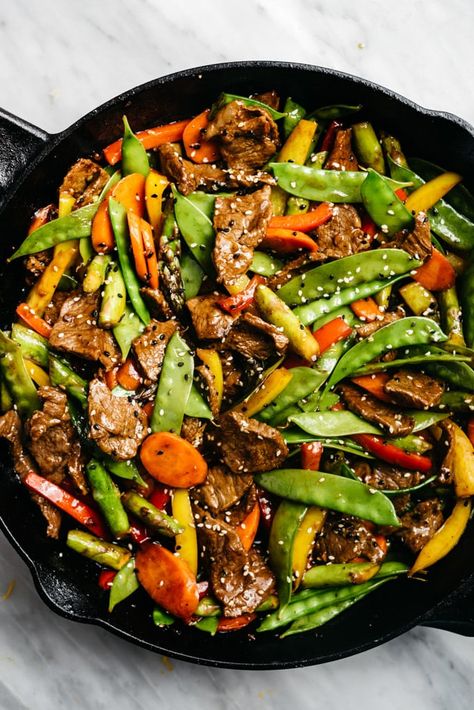 Rainbow Veggies, Steak Stir Fry, Healthy Beef, Healthy Weeknight Dinners, Diner Recept, Resep Diet, Weeknight Dinner Recipes Easy, Health Dinner, Weeknight Dinner Recipe