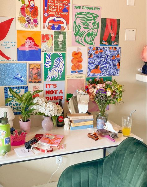 Pastel Orange Room, Cards On Wall, Bright Colourful Bedroom, Colorful Retro Aesthetic Room, Room Ideas Aesthetic Colorful, Dorm Room Colorful, Desk Room Ideas Decor, College Dorm Room Ideas Maximalist, Desk Aesthetic Maximalist