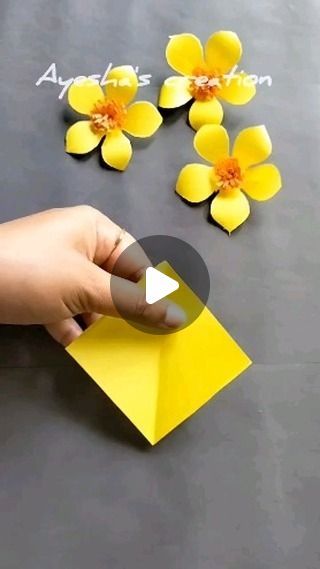 Flower Art Crafts For Preschool, Flowers 3d Paper, Flower Handmade Paper, How To Make 3d Flowers Paper, How To Make A 3d Flower, Yellow Paper Craft, 3d Flower Paper Craft, How To Make 3d Flowers, How To Make Flower With Paper