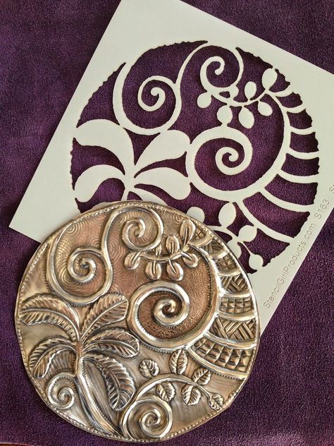 Pewter embossing with StencilGirl stencils by Magdalena Muldoon from MercArt. Feuille Aluminium Art, Pewter Embossing, Tin Foil Art, Metal Embossing Art, Diy Foil, Pewter Art, Silverware Crafts, Aluminum Foil Art, Tin Can Art