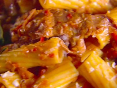 Rigatoni with Vegetable Bolognese Vegetable Bolognese Sauce, Vegetable Bolognese, Vegetarian Bolognese, Everyday Italian, Rigatoni Pasta, Bolognese Recipe, Porcini Mushrooms, Bolognese Sauce, Dried Mushrooms