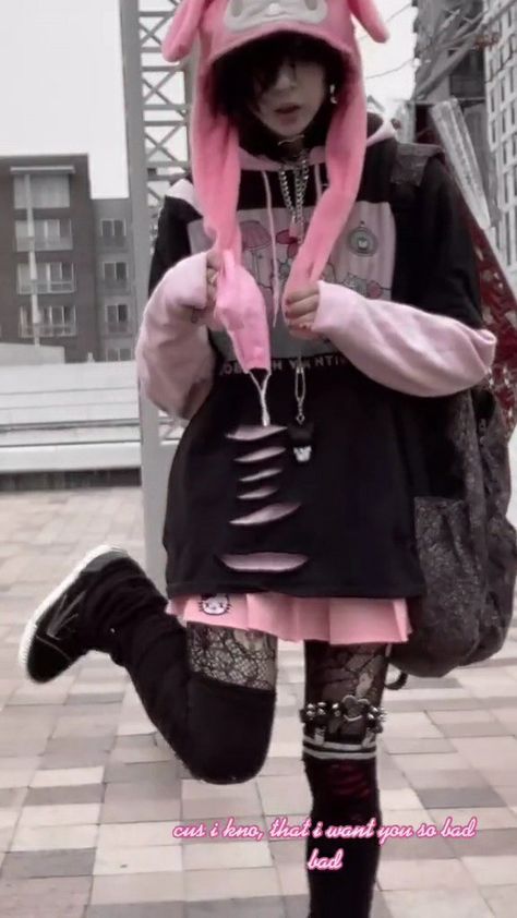 Mikey Core Aesthetic, 2020 Alt Art Style, Alt 2020 Fashion, 2020 Alt Aesthetic, 2020 Alt Fashion, Pastel Femboy Outfit, Alt Drawing Body Poses, Kawaii Goth Outfits, Genderfluid Outfits