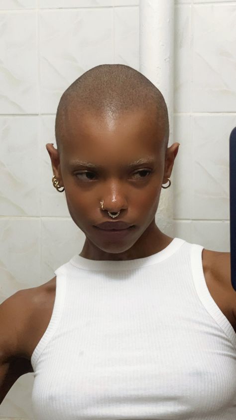 Shaved Head Styles, Bald Hairstyles For Women, Buzzed Hair Women, Shaved Hair Women, Bald Head Women, Bald Look, Shaved Head Women, Buzzed Hair, Natural Hair Short Cuts