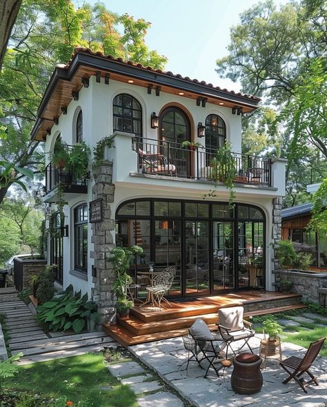 La Style Home, Cozy House Aesthetic Exterior, Window House Design, House Aesthetic Exterior, Spanish Style Homes Plans, Casita House, Spanish Style Living Room, Mexico Houses, Architecture House Design