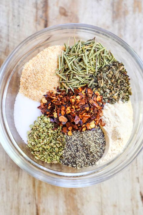 Tuscan Seasoning · Easy Family Recipes Tuscan Spice Blend, Seasoning Ground Turkey, Tuscan Seasoning Recipe, Tuscan Seasoning, Homemade Gifts For Christmas, Italian Seasoning Recipe, Homemade Seasoning, Baking Homemade, Seasoning And Spice