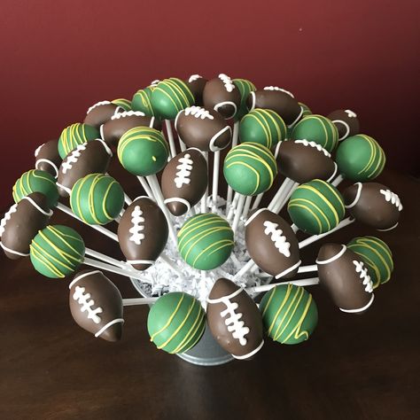 Football Party Cake Ideas, Football Cakesicles Ideas, 1st Down Football Birthday Party Cake, Football Birthday Party Cake, Diy Football Cake, Cake Pops Football, Philadelphia Eagles Cake Pops, Football Cakes For Boys Birthdays, Football Theme Desserts