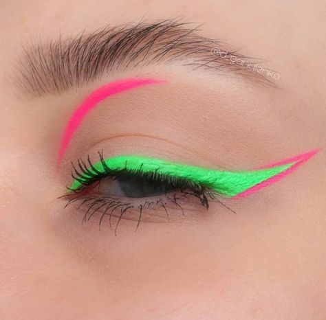 Neon Palette, Festival Eye Makeup, Scar Makeup, Uv Makeup, Neon Eyeshadow, Vibrant Makeup, Eyeshadow Ideas, Light Party, Neon Makeup