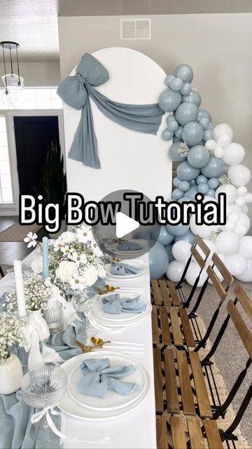 Party Decor Rental Business, Big Bow Backdrop, Bow Backdrop Ideas, Giant Bow Backdrop, Big Bow Decoration, Baby Shower Setup Ideas, Pearl Centerpiece Ideas, Giant Bow Tutorial, Weddings 2024 Trends