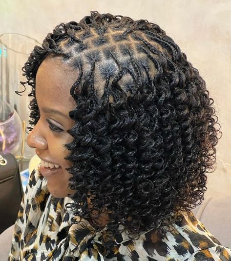 Curled Box Bob Braids Afro Looks, Red Hair Ideas, Box Bob, Short Bob Braids, Red Hair Color Ideas, Style Braids, Bob Braids Hairstyles, Cherry Red Hair, Short Box Braids Hairstyles