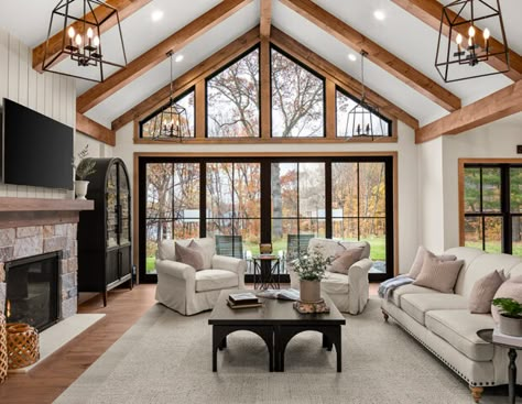 Great Room Addition, Cathedral Ceiling Living Room, Vaulted Ceiling Ideas, Beams Living Room, Vaulted Ceiling Living Room, Family Room Addition, Modern Farmhouse Living, Casa Container, Modern Farmhouse Living Room