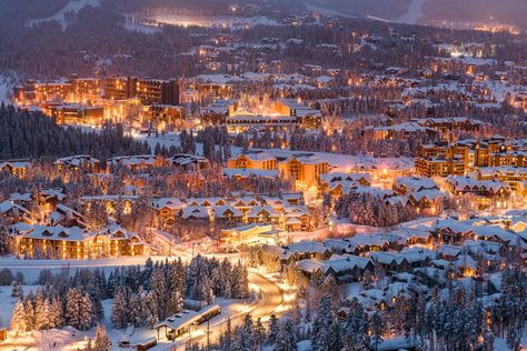 The Best Things to Do in Breckenridge, Colorado Colorado Honeymoon, Skiing Colorado, Breckenridge Ski Resort, Taos Ski Valley, Colorado Towns, Best Ski Resorts, Ski Town, Breckenridge Colorado, Colorado Skiing