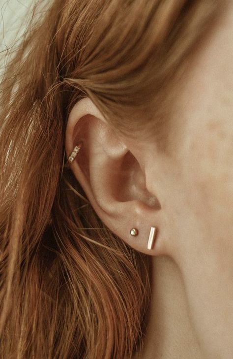 2nd Lobe Earrings, Seconds Ear Piercing Gold, Double Piercing Inspiration, Second And Cartilage Piercing, Single Cartilage Piercing, Cartledge Piercing Ideas Simple, Double Piercing And Cartilage, 2 Lobe Piercings And 1 Cartilage, Eat Piercings Ideas Minimalist