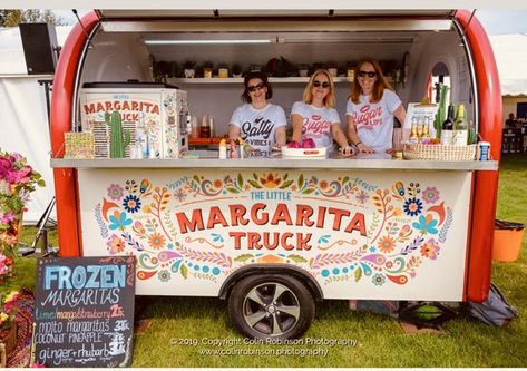 The little margarita truck Margarita Food Truck, Margarita Truck Mobiles, Aesthetic Food Truck Design, Wine Food Truck, Mobile Margarita Bar, Mobile Charcuterie Business, Drink Truck Ideas, Margarita Cart, Taco Trailer