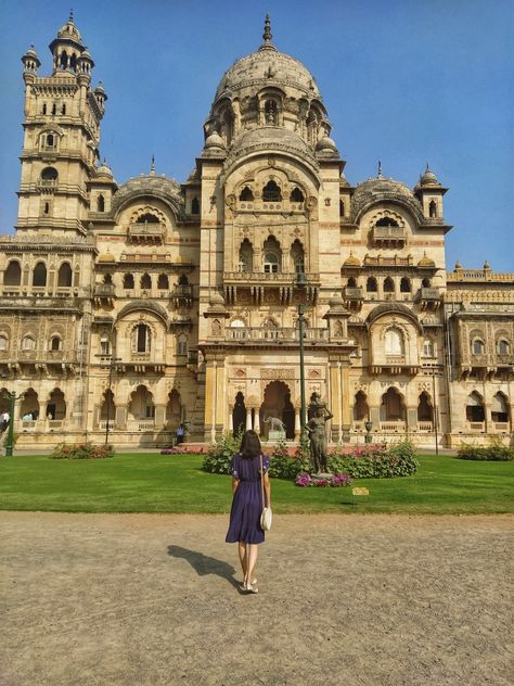 The grandeur of vadodara's Laxmi Vilas Palace Laxmi Vilas Palace Vadodara, Palace Floor Plan, Laxmi Vilas Palace, Indian Palaces, Raj Mahal, Buddha Background, Indian Palace, Pretty Buildings, Solar Punk