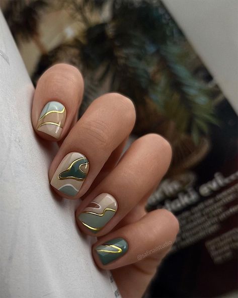 Kutek Disney, Manicure Inspiration, Green Nail Designs, Nagel Tips, Green Nail, Smink Inspiration, Minimal Nails, Makijaż Smokey Eye, Thanksgiving Nails