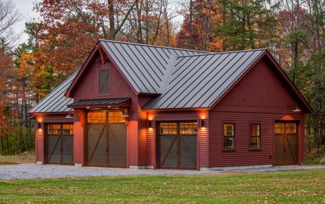 Barn Garage Plans, Garage Building Plans, Mini Chalet, Detached Garage Designs, Barn Style Garage, Pole Barn Garage, Garage Pictures, Backyard Garage, Carriage House Garage