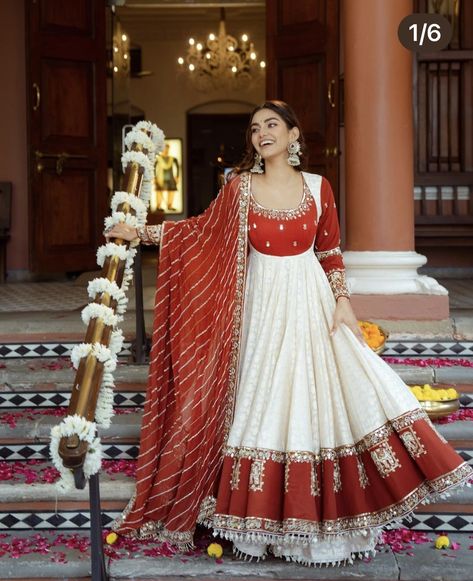 Beautiful Anarkali, Diwali Outfit, Best Indian Wedding Dresses, Trendy Outfits Indian, Traditional Suit, Long Gown Design, Lehenga Designs Simple, Anarkali Dress Pattern, Traditional Indian Dress