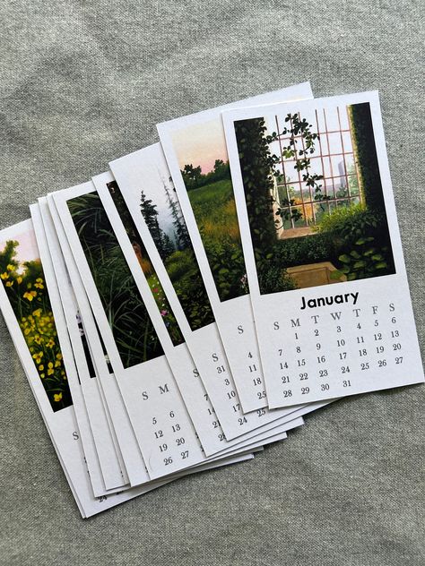 Calender Photography Ideas, Diy Calender Aesthetic, 2025 Calendar Aesthetic, Aesthetic Calendar Ideas, Calendars Aesthetic, Calendario Aesthetic, Calendar Design Ideas Creative, Calendar Photography, Photography Calendar