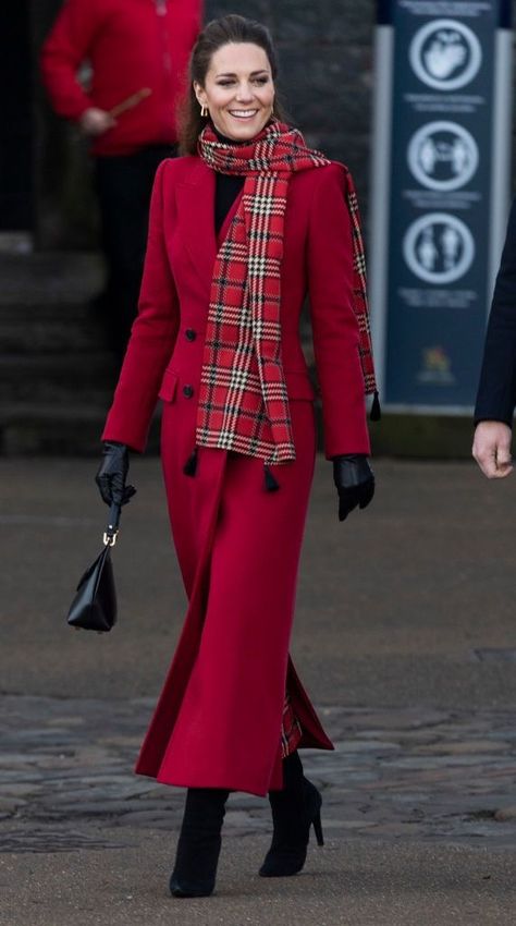 Duchess Kate Fashion, Kate Middleton Fall Outfits, Kate Middleton Winter Outfits, Kate Middleton Winter Style, Kate Middleton Winter, Royal Outfits Classy, Kate Middleton Fashion, Kate Middleton Style Outfits, Düşes Kate