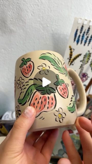 Ceramic Video on Instagram: "@ceramicvideo  @wanderandflux    Strawberry process! I paint the mug with underglaze before carving and then inlaying the lines with black. So satisfying!   #loveceramics #mug" Underglaze Mug Painting, Underglaze Before And After, Underglaze Painting On Pottery, Painting On Pottery, Underglaze Ideas, Underglaze Painting, Underglaze Transfer, Ceramic Eye, So Satisfying