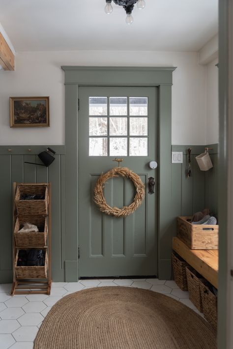 Green Laundry, Mdf Cabinets, Mudroom Design, Trim Work, Laundry Mud Room, Colour Inspiration, Decor Minimalist, Work Today, Farmhouse Bathroom