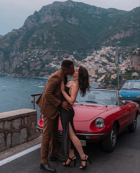 Positano Engagement Photos, Italy Proposal Amalfi Coast, Italian Couple Photoshoot, Italy Proposal Aesthetic, Proposal Ideas Italy, Proposal Europe, Italy Wedding Photoshoot, Capetown Photoshoot, Europe Proposal