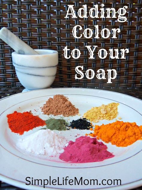 Adding Color to homemade Soap - natural, healthy, and non-toxic alternatives for adding color to your beautiful soap creations Homemade Soap Recipes, Lotion Bars, Săpunuri Handmade, Diy Kosmetik, Diy Spa, Homemade Bath Products, Homemade Soap, Diy Body, Artisan Soap