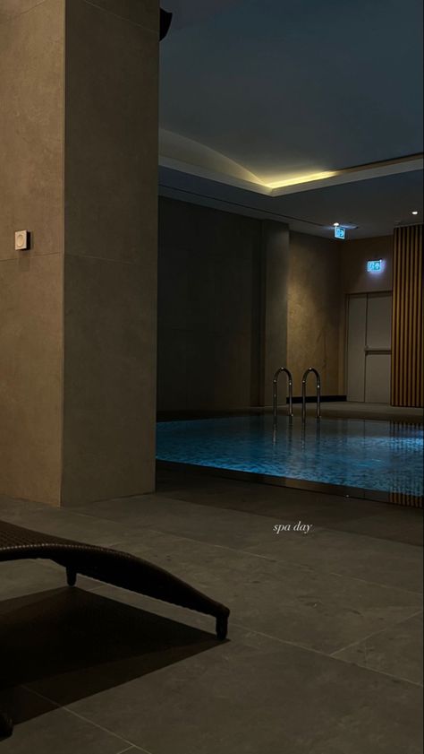 Inside Pool Aesthetic, Spa Pool Aesthetic, Spa Hotel Aesthetic, Spa Asthetic Picture, Spa Photo Ideas, Spa Vibes Aesthetic, Hotel Spa Aesthetic, Spa Day Instagram Story, Spa Fake Story