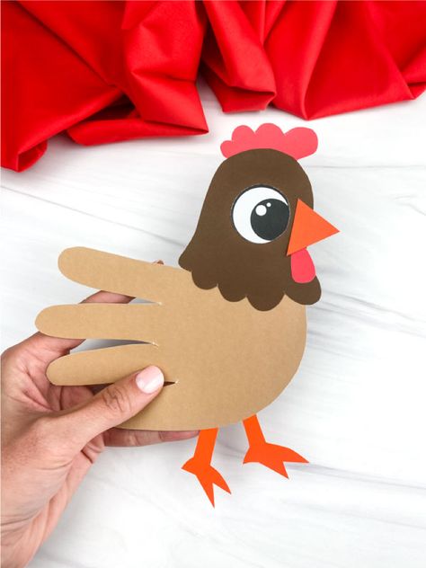 Chicken Art And Craft, Hen Craft Preschool, Farm Animal Crafts For Preschoolers, Chicken Handprint, Chicken Activities, Hen Craft, Hen Art, Rooster Craft, Chicken Craft