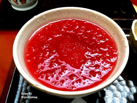 Omija tea (오미자차)-A Korea tea made by boiling the omija herb in water, and adding honey and watermelon juice. Omija Tea, Watermelon Juice, East Asian, Korean Food, Asian Food, In Water, Asian Recipes, Watermelon, Mood Board