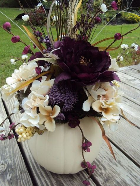 White Pumpkin with Dark Purple Plum and cream floral arrangement for an outdoor Halloween Wedding Halloween Wedding Centerpieces, Pumpkin Table Centerpiece, Pumpkin Centerpieces, Centerpiece Ideas, Deco Floral, Fall Centerpiece, Wedding Table Centerpieces, White Pumpkins, Halloween Wedding