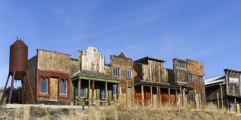 Old West Decor, Cowboy Town, Old Western Towns, Old West Town, Wild West Party, Town Building, Small Town America, West Town, Western Town