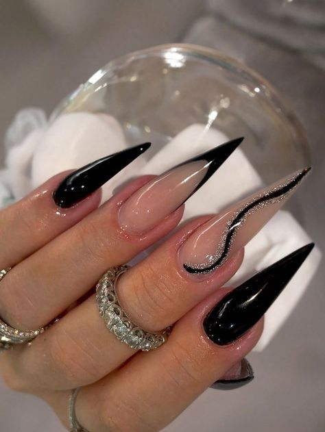 White And Black Glitter Nails, Nail Stiletto Design, Black Vacation Nails, Stiletto Nail Art Summer, Stiletto Black Nails, Black Stiletto Nails Design, Cute Stiletto Nails Designs, Long Coffin Nails Designs, Stiletto Nail Ideas