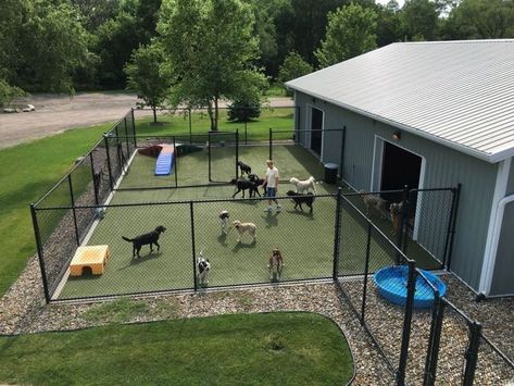 Indoor Dog House Ideas, Dog Daycare Design, Dog House Ideas, Dog Breeding Kennels, Dog Boarding Ideas, Dog Daycare Business, Building A Dog Kennel, Indoor Dog Park, Dog Boarding Facility