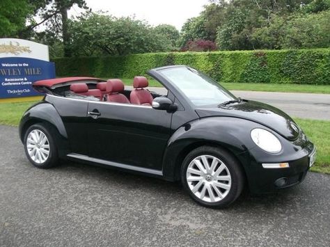 Awesome Cars girly 2017: VW Beetle Convertible in black with a red interior! Finally a realistic wish as ...  my wish list, gift list Check more at http://autoboard.pro/2017/2017/04/24/cars-girly-2017-vw-beetle-convertible-in-black-with-a-red-interior-finally-a-realistic-wish-as-my-wish-list-gift-list/ Vw Beetle Accessories, Vw Beetle Convertible, Volkswagen Beetles, Vw New Beetle, Volkswagen Beetle Convertible, Bug Car, Black Convertible, Volkswagen New Beetle, Beetle Car