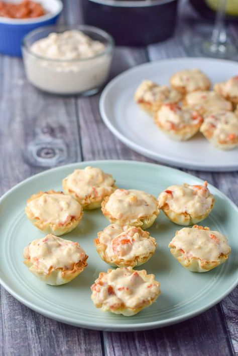 Close up of the plate of phyllo cream cheese lobster appetizer with extra cream cheese lobster in the background Lobster Bites, Fig Appetizer Recipes, Zucchini Appetizer Recipes, Lobster Appetizers, One Bite Appetizers, Phyllo Cups, Superbowl Appetizers, Make Ahead Appetizers, Appetizer Dishes