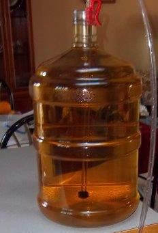 Picture of Clarification Making Mead From Honey, Mead Wine Recipes, Make Mead, Making Mead, Mead Recipes, Homemade Booze, Home Made Wine, Wine Making Recipes, Honey Mead