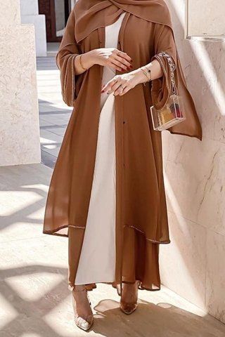 Middle East Fashion, Latest Abaya Designs, فنسنت فان جوخ, Abaya For Women, Fashion Kimono, Moda Kimono, Turkey Fashion, Abaya Fashion Dubai, Dubai Abaya