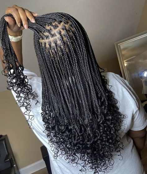 Braids Curly Ends, Short Box Braids Hairstyles, Big Box Braids Hairstyles, Goddess Braids Hairstyles, African Hair Braiding Styles, Quick Braided Hairstyles, Box Braids Hairstyles For Black Women, Braided Cornrow Hairstyles, Cute Box Braids Hairstyles