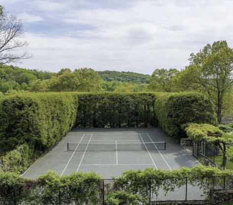 Private Tennis Court, Tennis Courts, Casa Exterior, House Goals, Design Case, House Inspo, Dream Home Design, Tennis Court, Summer House