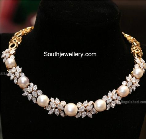 Diamond South Sea Pearl Necklace South Sea Pearl Necklace, Good Luck Necklace, Diamond Necklace Designs, Pearl Necklace Designs, Pearl And Diamond Necklace, Diamond Necklace Set, Simple Diamonds, Diamond Jewelry Necklace, Diamond Jewelry Designs