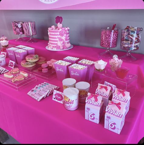 Come on barbie, let's go party  | CatchMyParty.com Barbie Party Cake Table, Barbie Party Cups, Barbie Birthday Dessert Table, Barbie Foods For Party, Barbie Cake Table Ideas, Barbie Party Table Set Up, Barbie Themed Birthday Party Decor Table Settings, Barbie Marathon, Barbie Food Ideas For Party