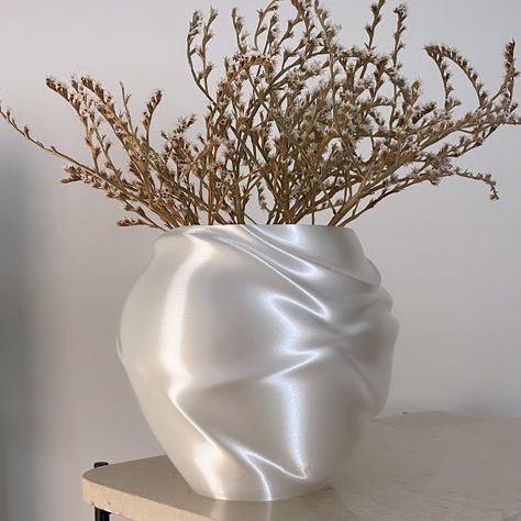 #parametricdesign #grasshopper3d #3dprinting #vasearrangement #diy #3dart #rhino3d #rhinoceros #design#vases#3dprintvase #3dprintedvase #vasemode #pearl Vases Diy, 3d Print, Vase, On Instagram, Instagram, Design