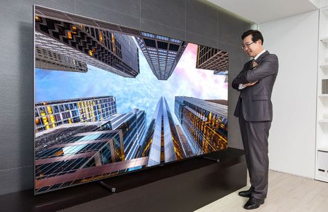 Samsung's giant 4K QLED TV costs $20,000 | Engadget 8k Tv, Free Tv Channels, Hdtv Antenna, Big Screen Tv, Big Tv, Tv Display, Oled Tv, Tv Size, Tv Land