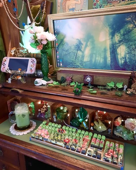 photo credit to insta @cozy.goblin.gaming Custom keycaps created by goblintechkeys Floral and green theme workspace Workspace Setup, Green Pc, Custom Keycaps, Cozy Desk, Gamer Setup, Gamer Room Decor, Video Game Room Design, Room Redesign, Computer Room