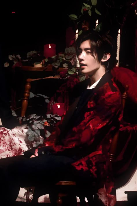 Vampiric Wedding, Sunghoon Vampire, Boyfriend Sunghoon, Enhypen World Tour Fate, Enhypen World Tour, Kpop Actors, Enhypen Aesthetic, Vampire Boy, White Puppies