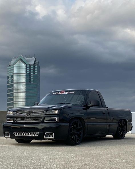 Silverado 2005, Silverado 2006, Chevy Silverado Ss, 2005 Chevy Silverado, 2003 Chevy Silverado, Dropped Trucks, Custom Pickup Trucks, Custom Chevy Trucks, Ford Maverick